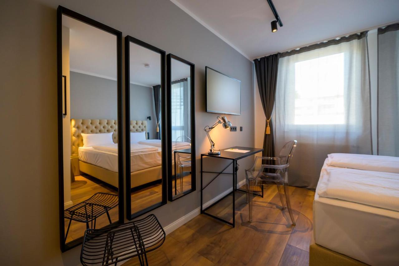 Nikii City Hotel Leverkusen Buitenkant foto