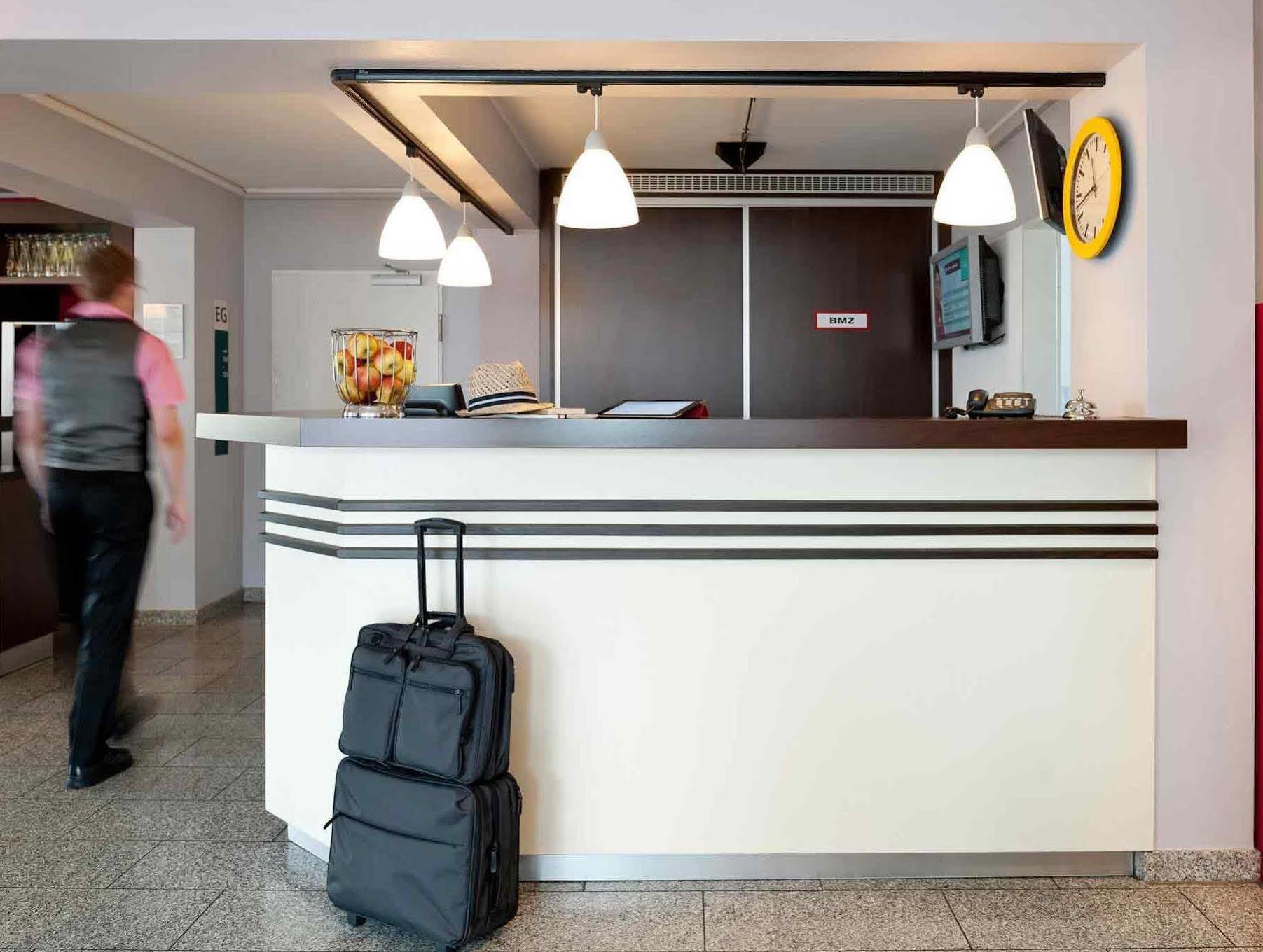 Nikii City Hotel Leverkusen Buitenkant foto